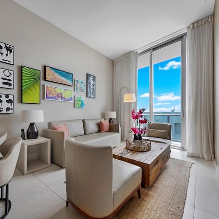 Wake Up To The Sound Of Waves In A Stylish Condo In A Luxury Resort Hollywood Buitenkant foto