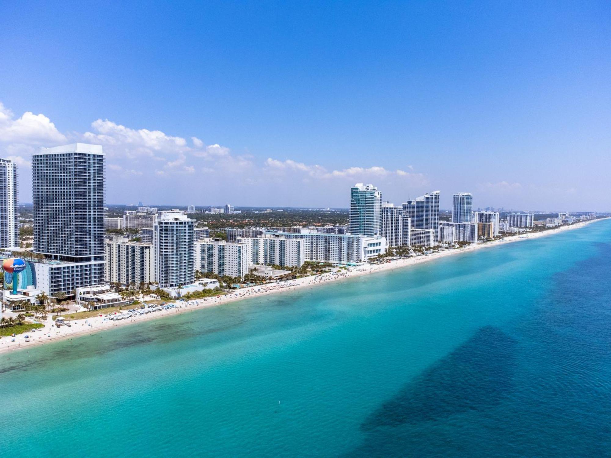 Wake Up To The Sound Of Waves In A Stylish Condo In A Luxury Resort Hollywood Buitenkant foto