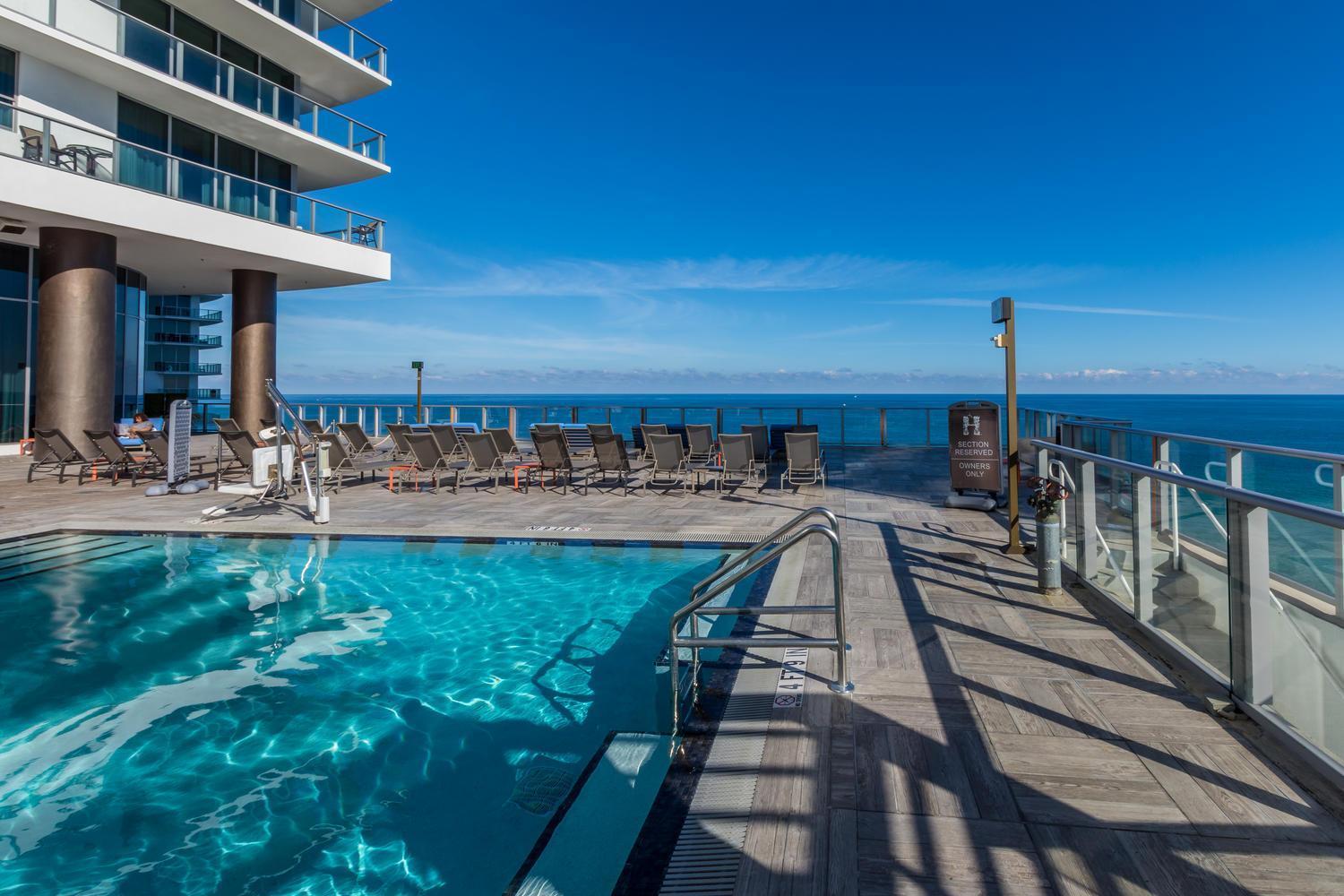 Wake Up To The Sound Of Waves In A Stylish Condo In A Luxury Resort Hollywood Buitenkant foto