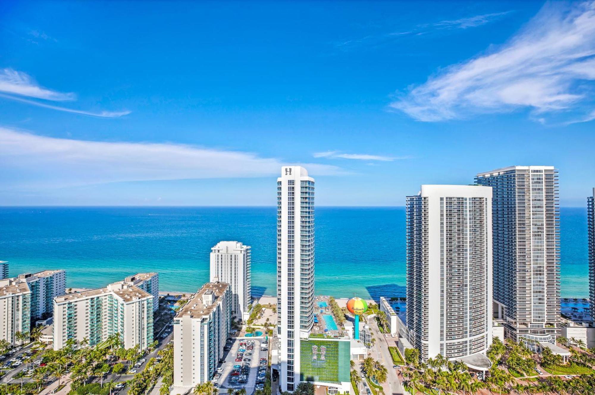 Wake Up To The Sound Of Waves In A Stylish Condo In A Luxury Resort Hollywood Buitenkant foto