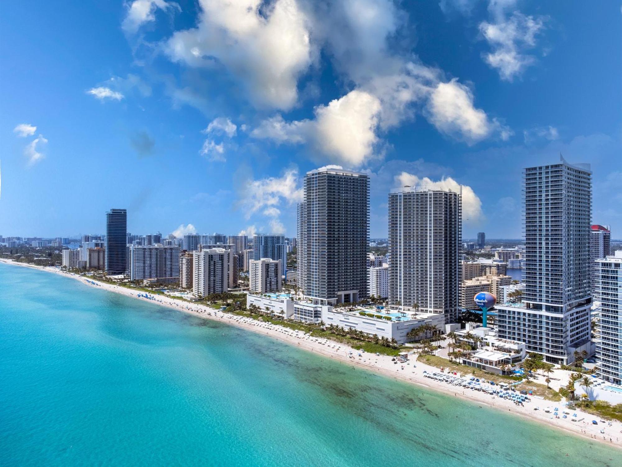 Wake Up To The Sound Of Waves In A Stylish Condo In A Luxury Resort Hollywood Buitenkant foto