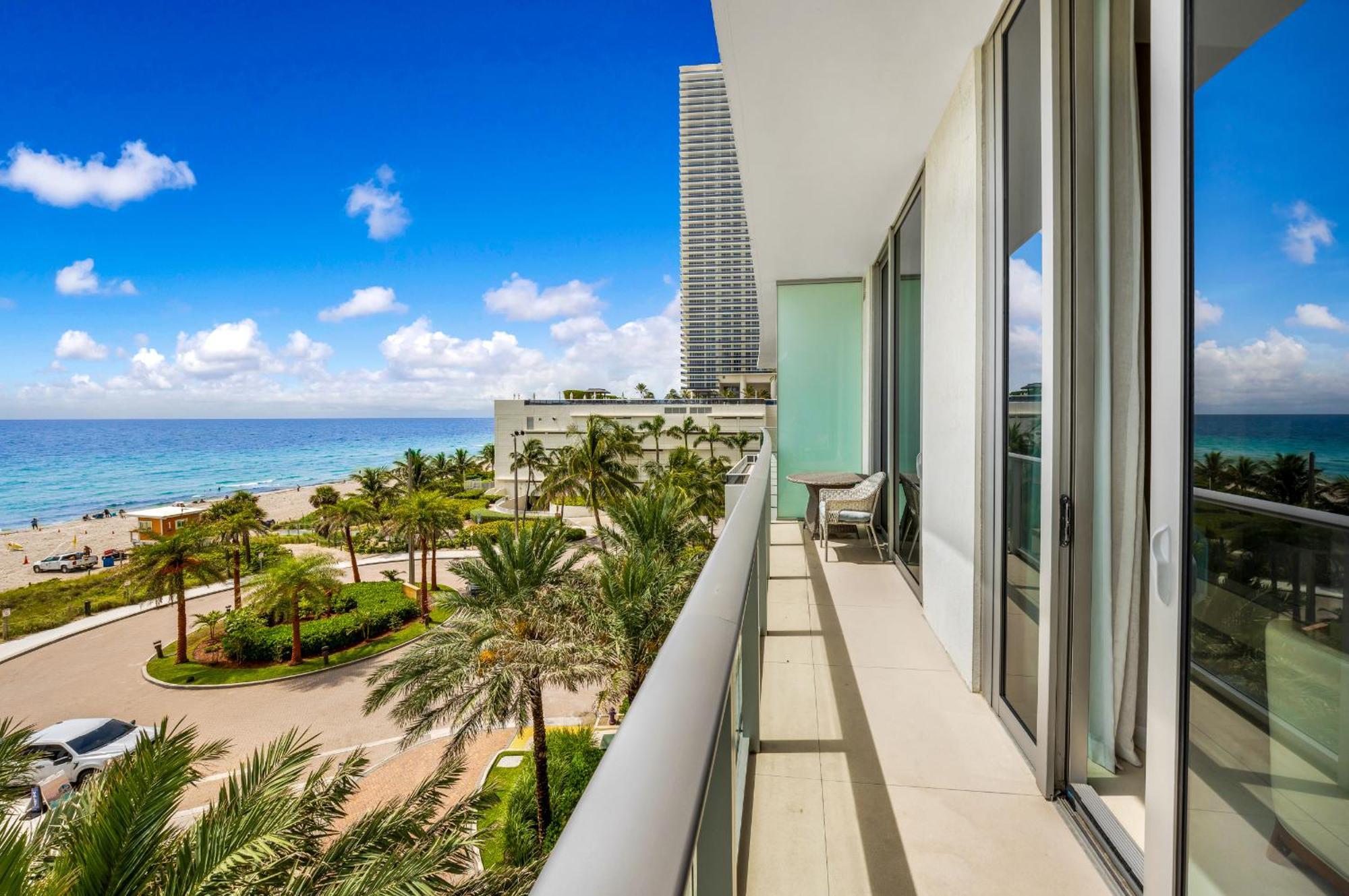 Wake Up To The Sound Of Waves In A Stylish Condo In A Luxury Resort Hollywood Buitenkant foto